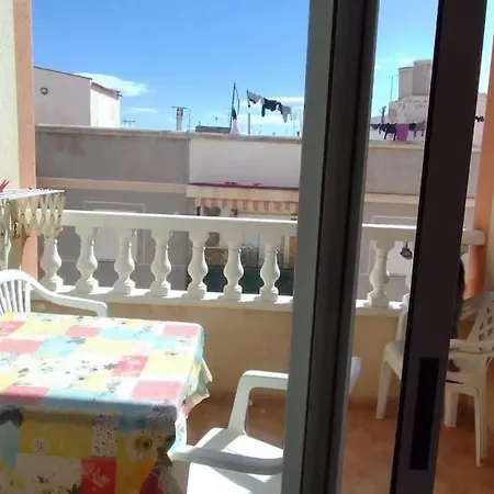Piso Liam شقة تورّيفيِخا